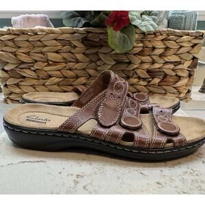 Clarks Collection 9M Tan Brown Adjustable Triple Strap Slide Sandal Preowned